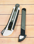 Heavy Duty Self Loading Cutter w/ 2 Replacement Blades