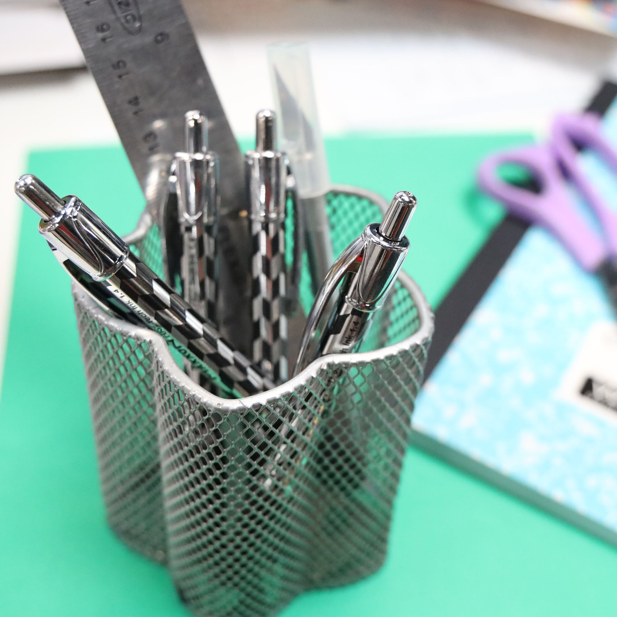 Maxxon 1.4 mm Tip Black FUSE Tech Ink Retractable Pen w/ Cushion Grip (4/Pack)