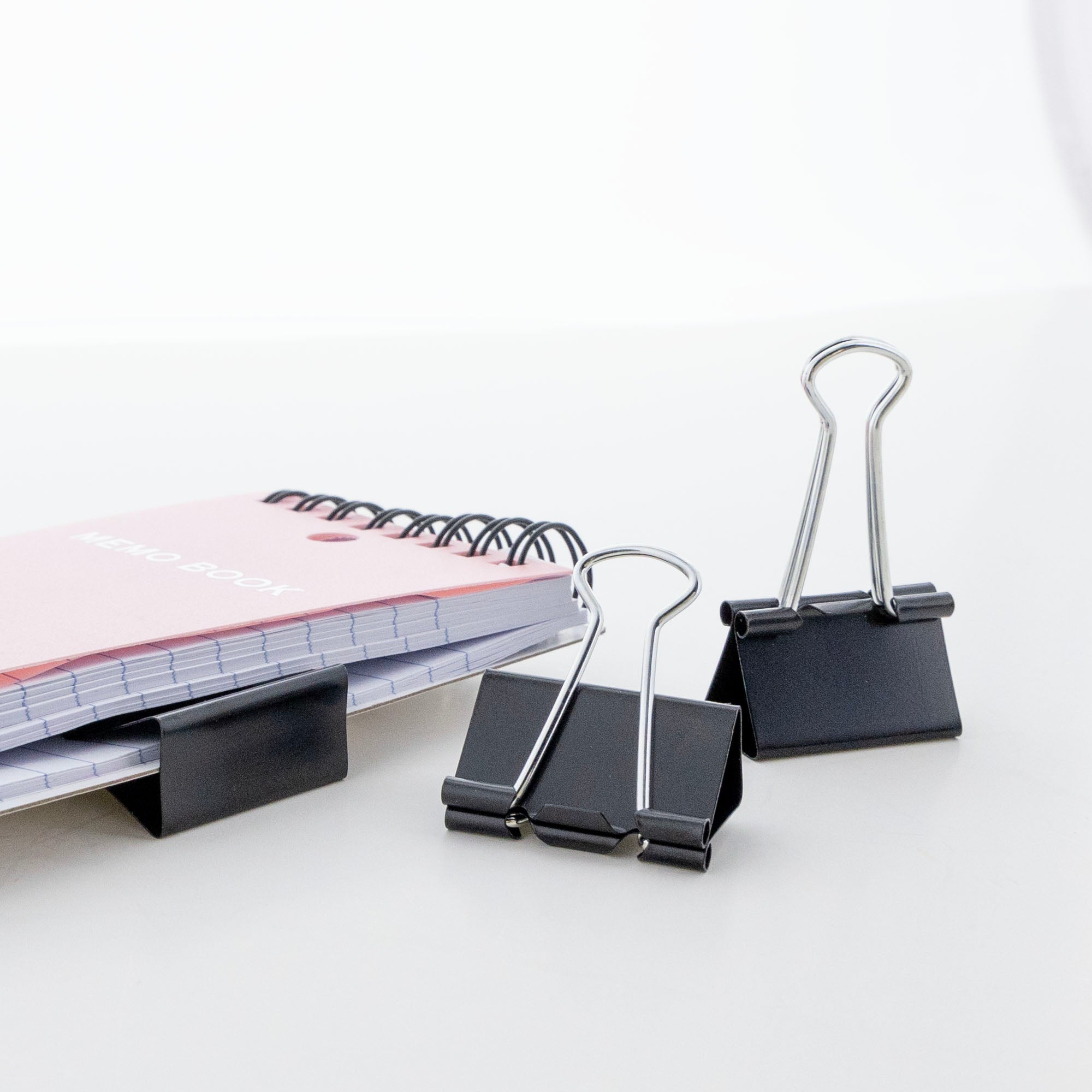 Medium 1 1/4" (32mm) Black Binder Clip (12/Box)