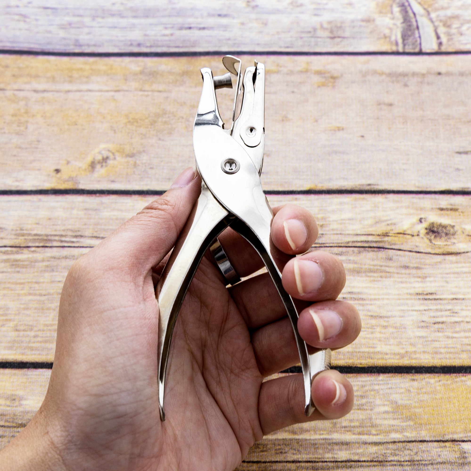 Single Hole Paper Punch