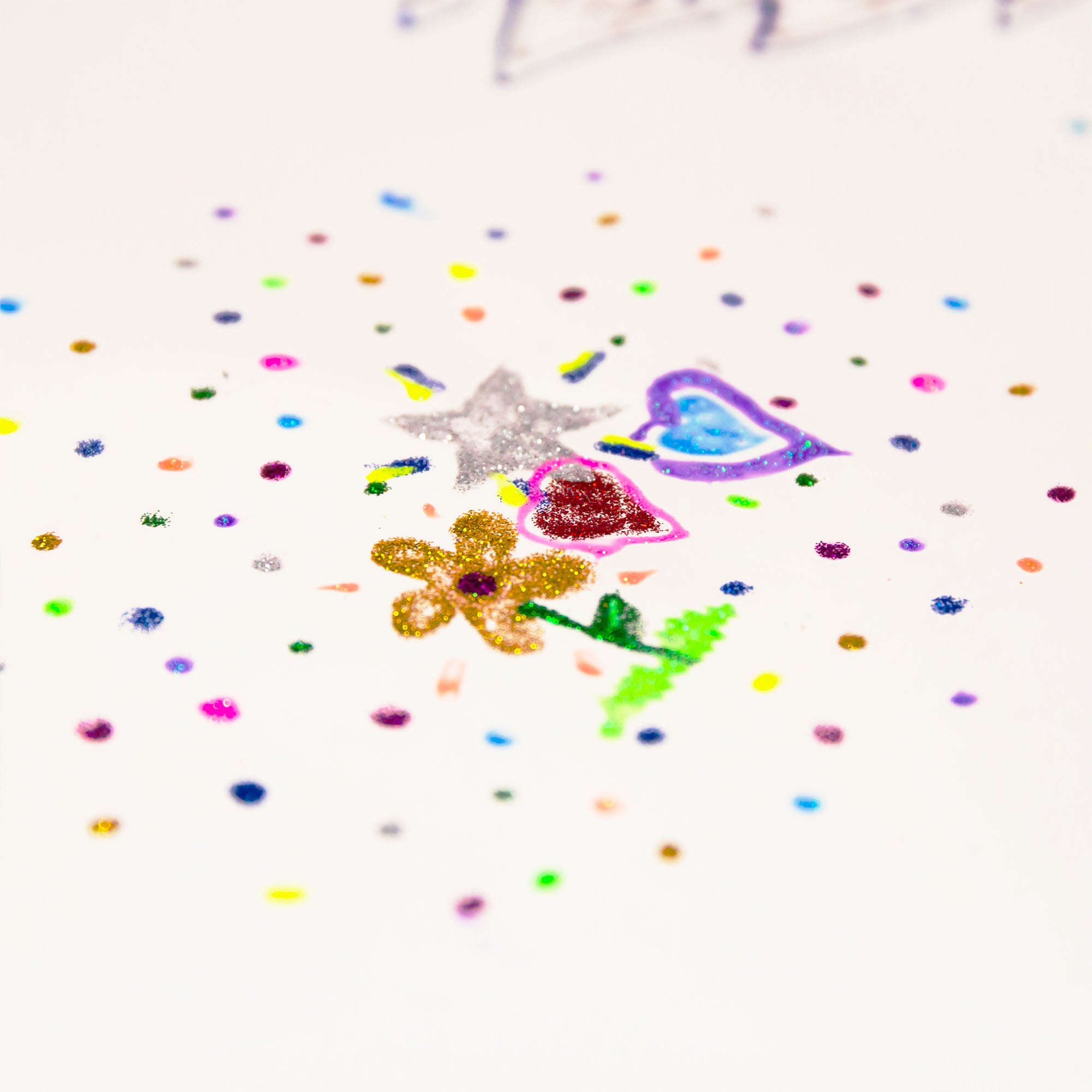 0.67 FL OZ (20 mL) 6 Classic Color Glitter Glue