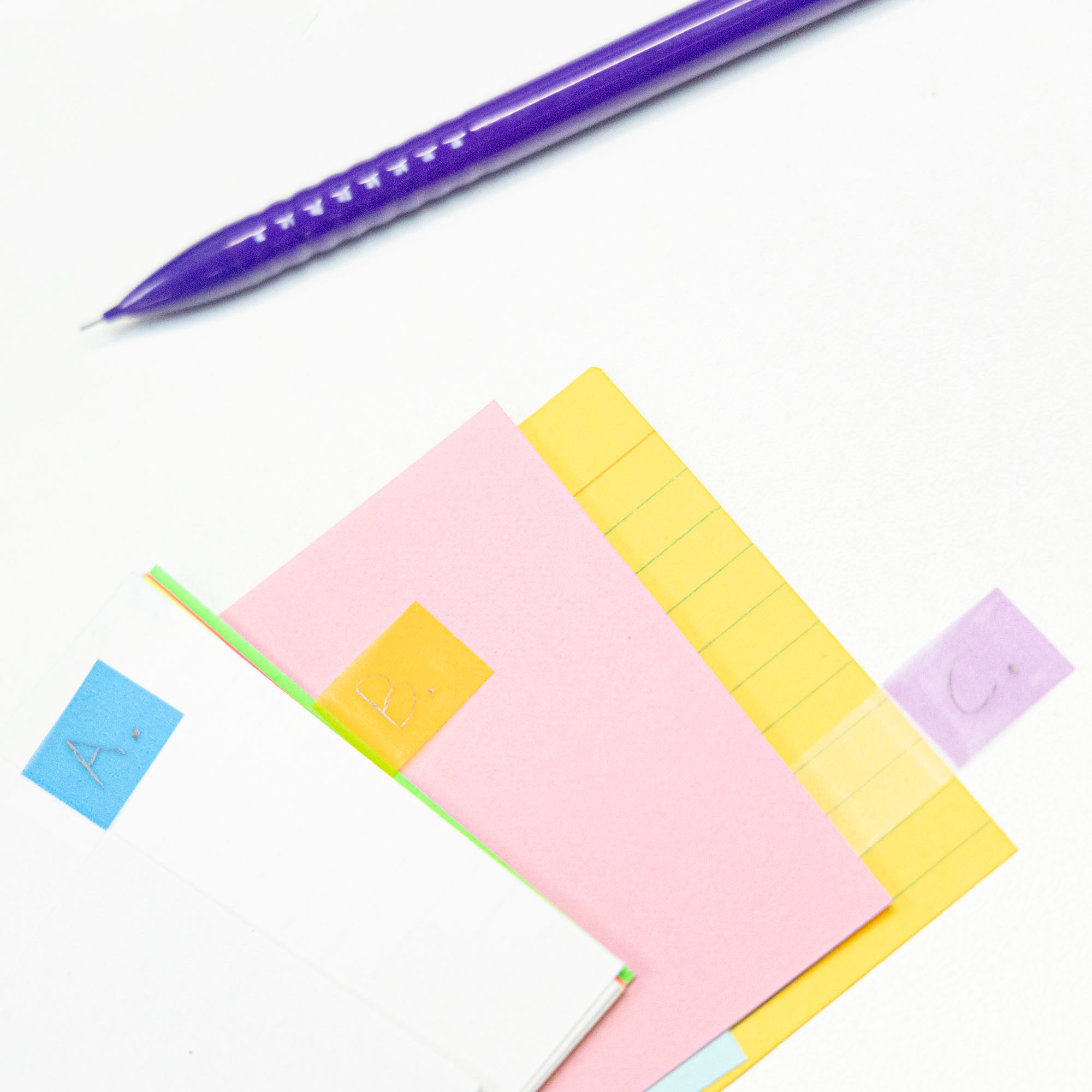 30 Ct. 0.5" x 1.7" Neon Color Coding Flags w/ Dispenser (4/Pack)