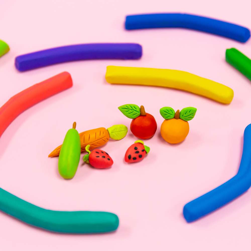 5.64 oz (160g) 12 Color Modeling Clay Sticks + 3 molding