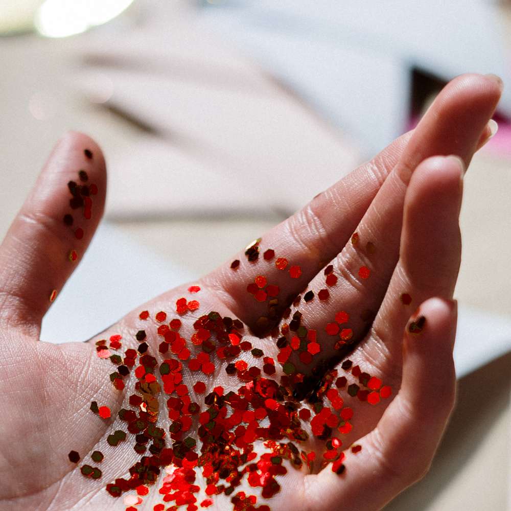 1lb / 16 oz Red Glitter