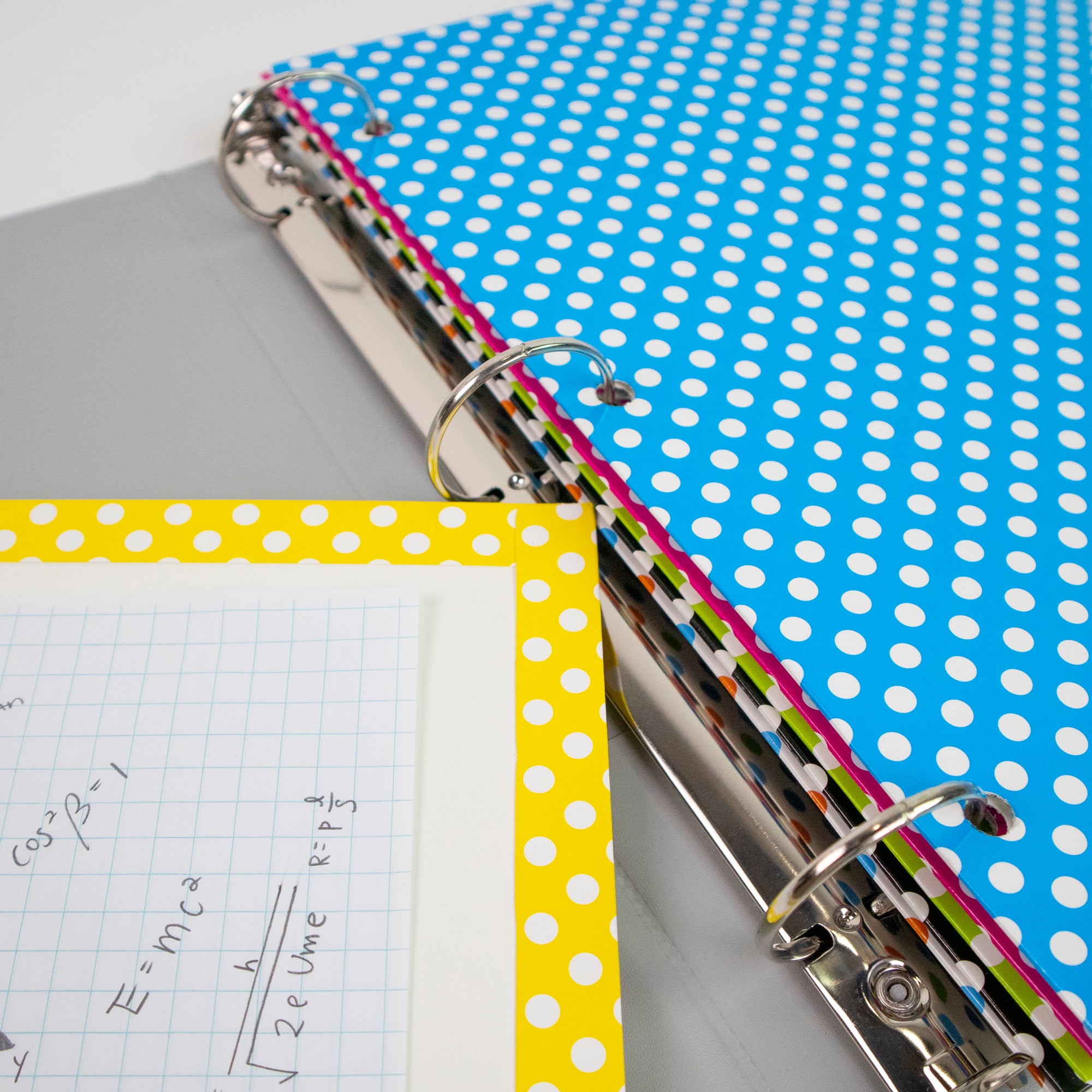 Polka Dot Paper 2-Pocket Folder, for School Office Documents