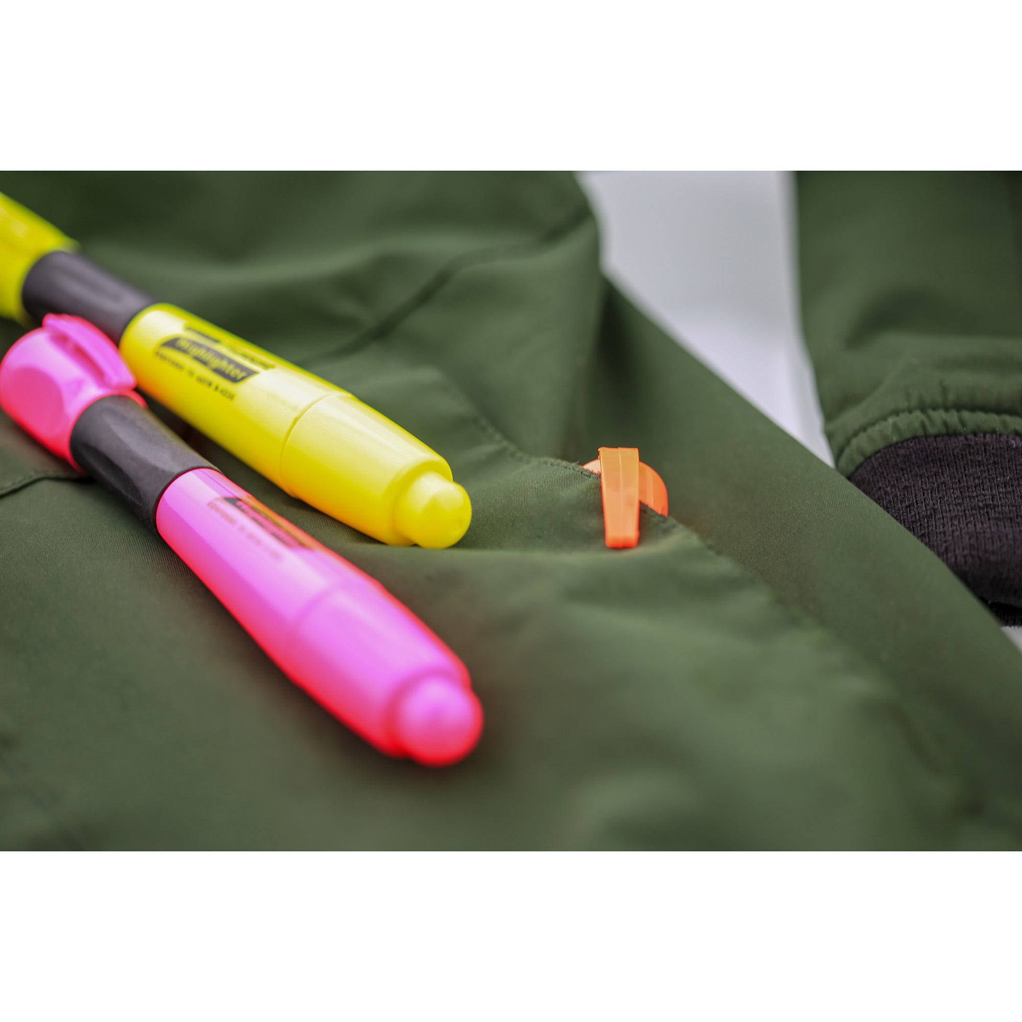 Assorted Fluorescent Highlighters, Desk-Style, 3-Count