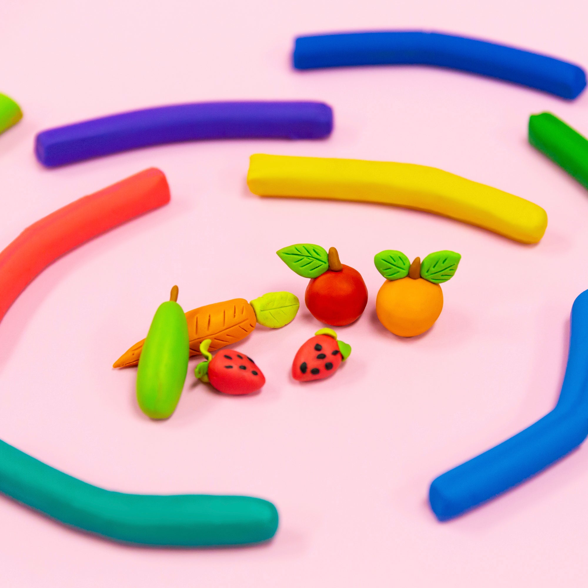 Assorted Color Modeling Clay Sticks, 12 Count with 3 Molds