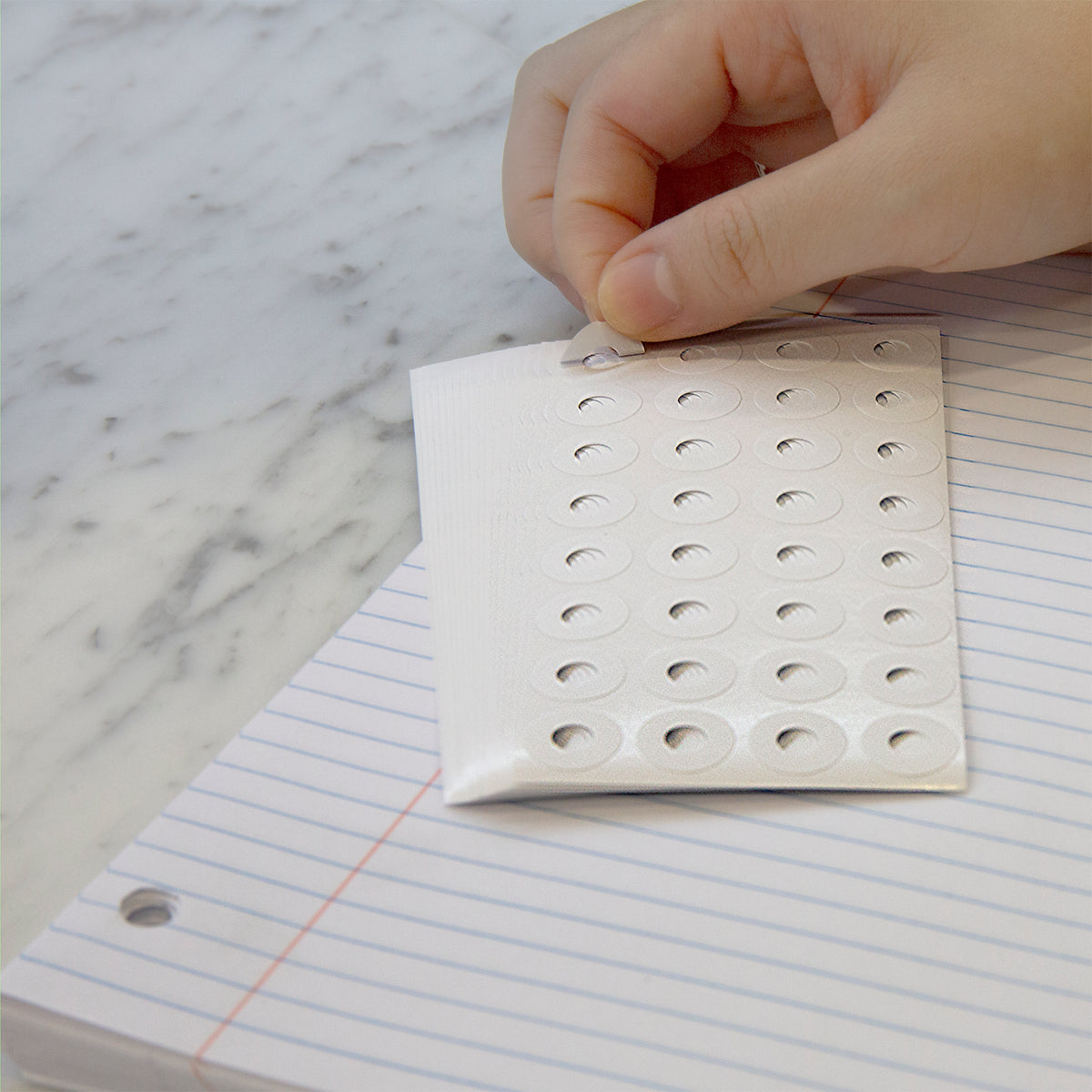 White Hole Reinforcement Labels, 1/4 in
