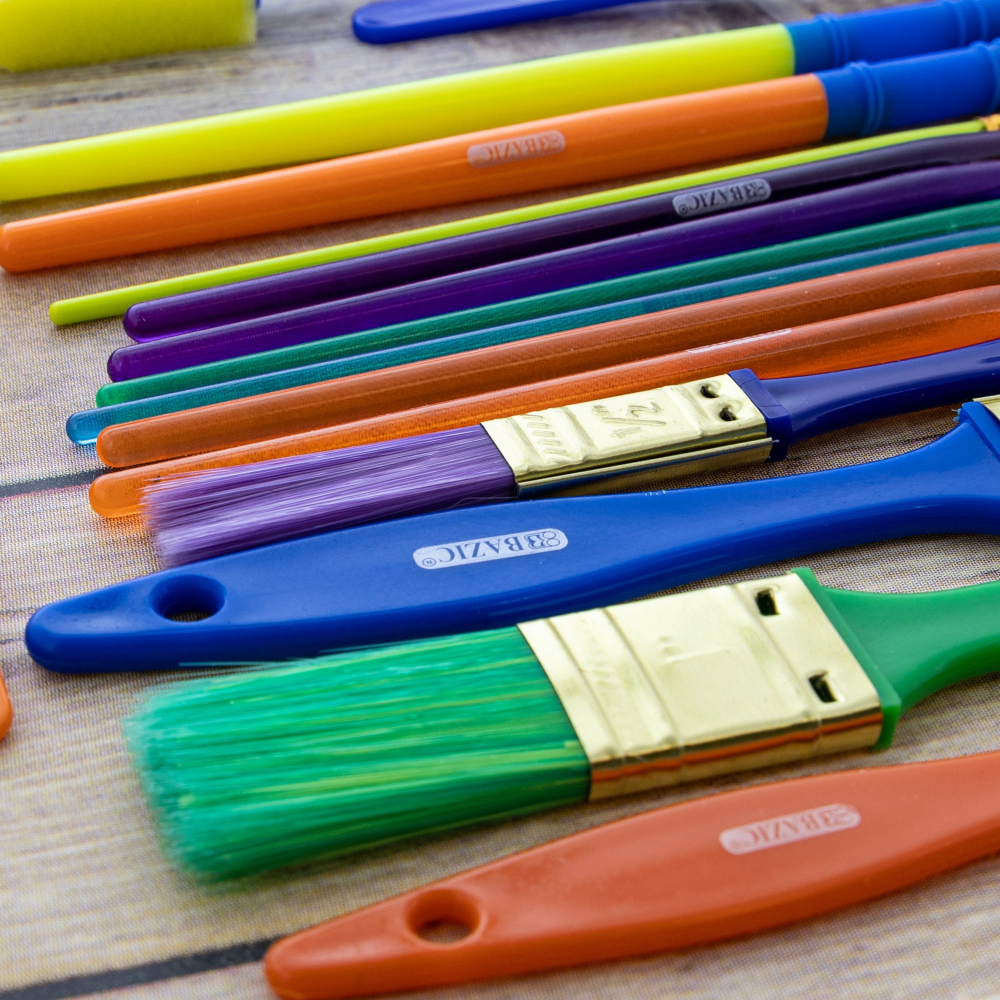 Paint Brush Palette Set, 18 Packs of 180 Pcs Brushes and 18 Pcs Round Paint  Tray Palettes Paint Pallets for Adults Art Paintbrush Sets for Kids Nylon