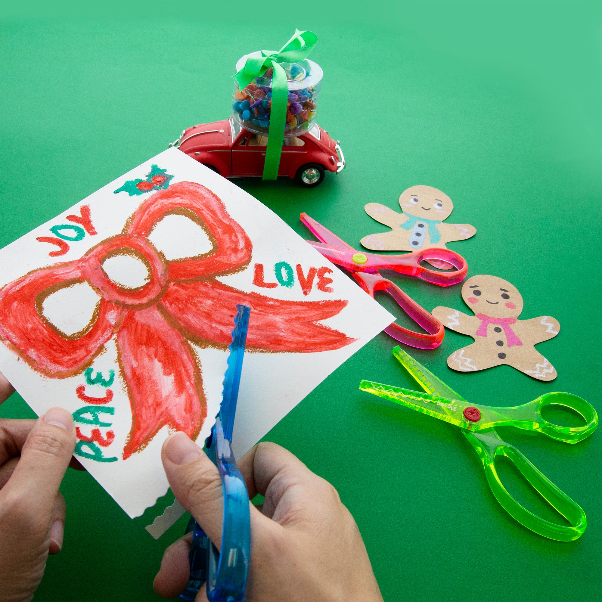 5-1/2 in Kids Decorative Edge Safety Scissors