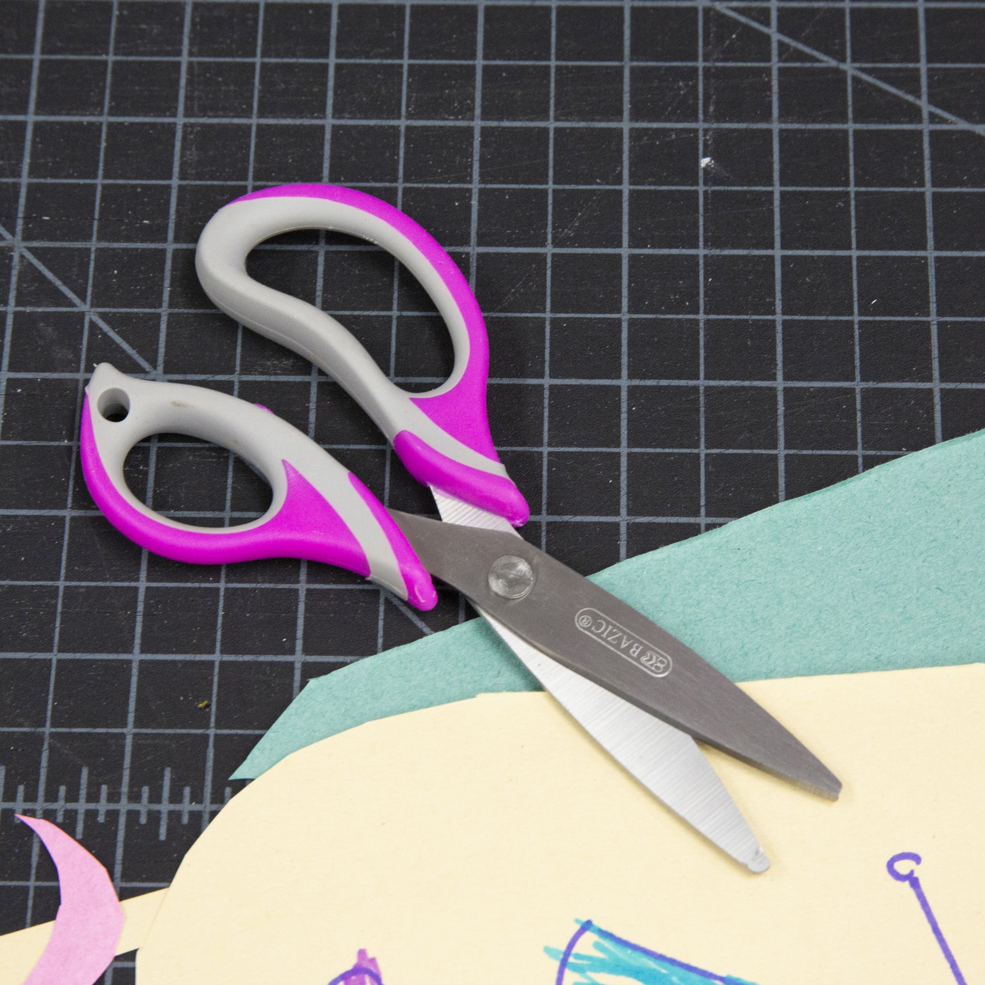 5-3/4 in Two-Tone Soft Grip Kids Scissors, Blunt Tip
