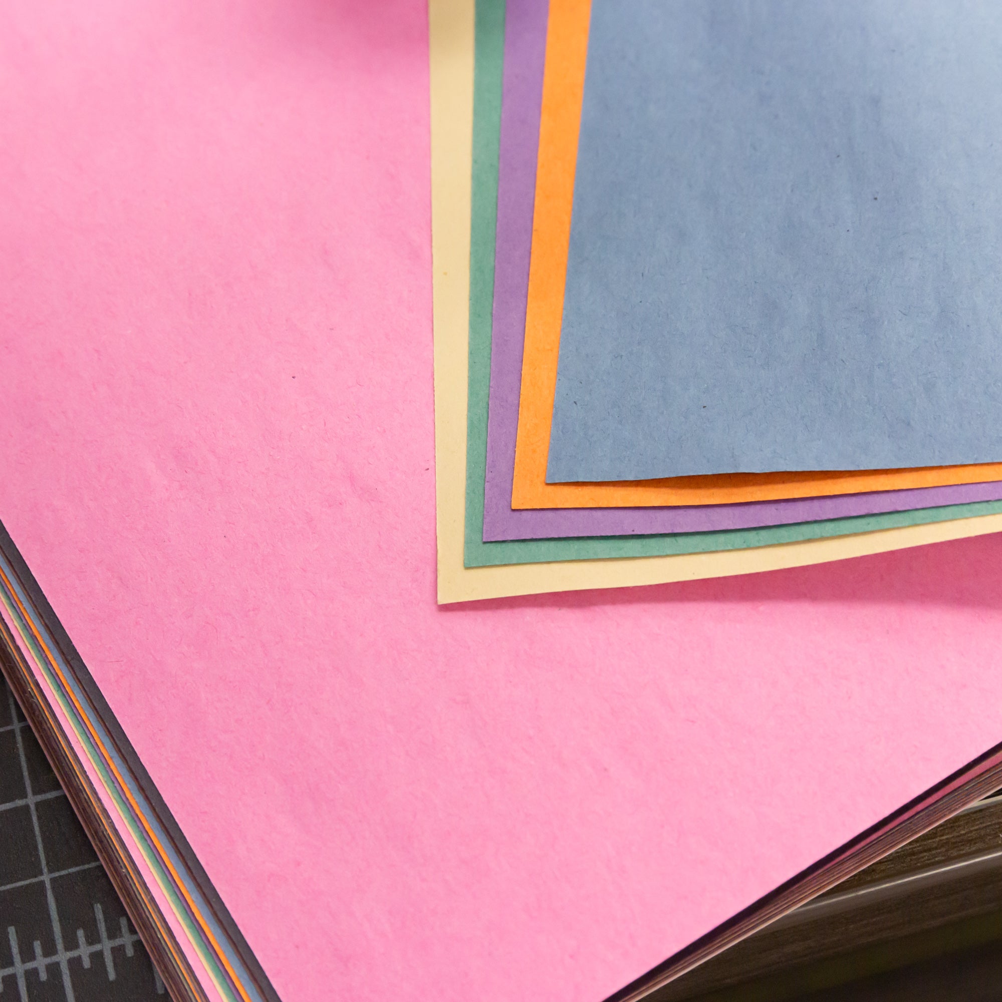 Construction Paper Pad 18&quot;X 12&quot;(16 Ct.)
