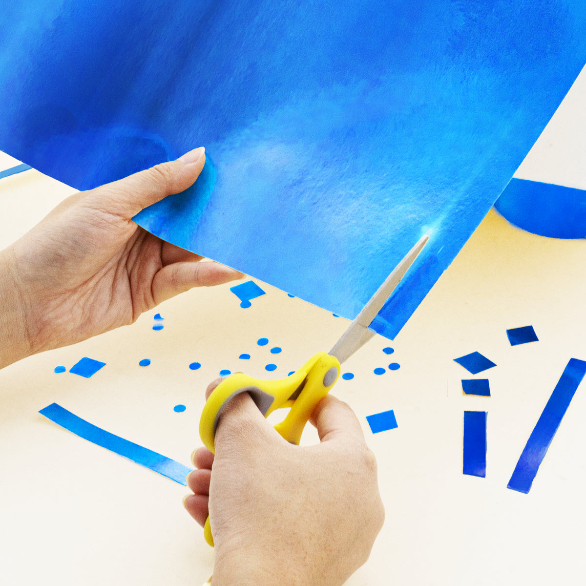 Metallic Blue Poster Board, 22 x 28 in