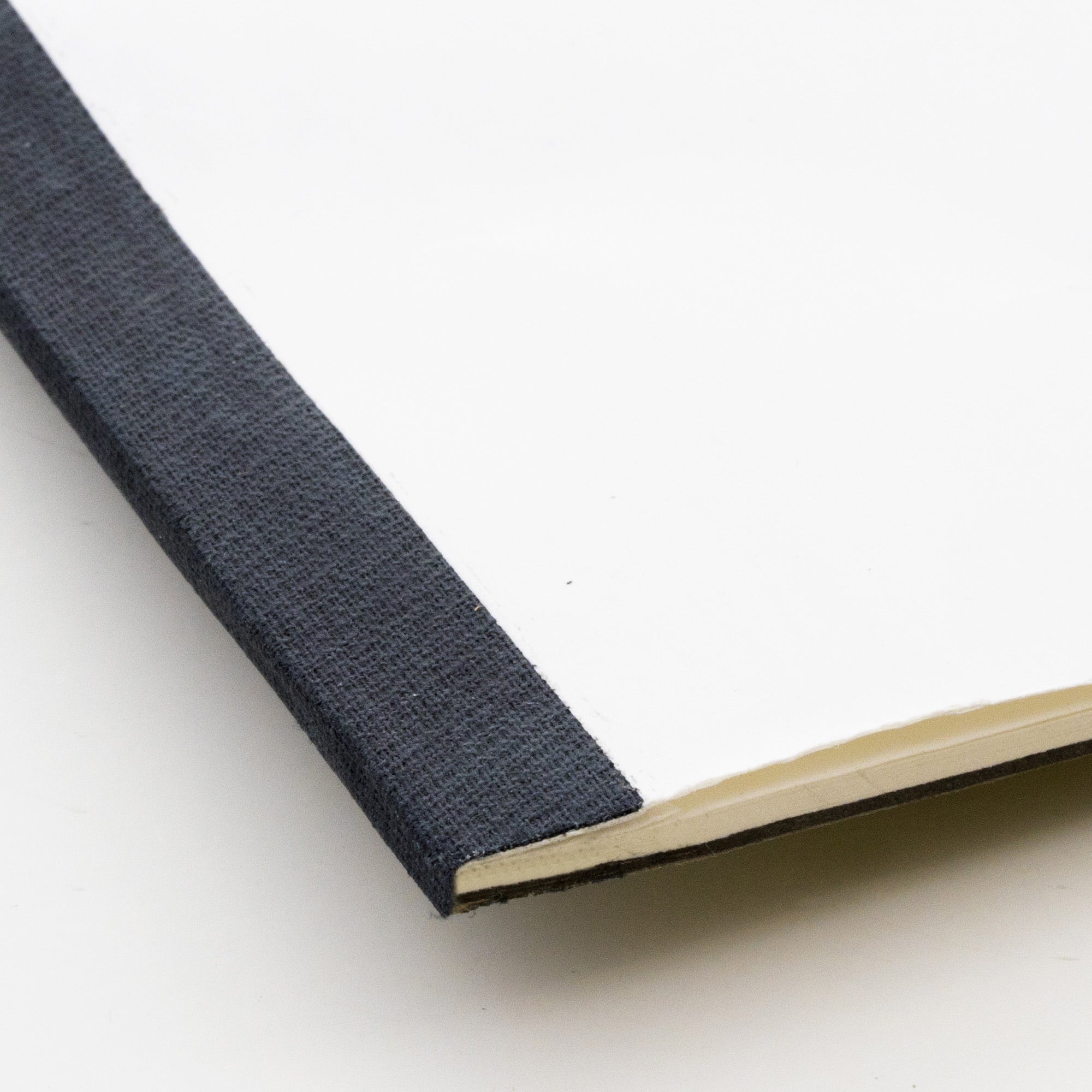 Sketch Pad, 18 x 12 in, 20 Sheets, Smooth Drawing Paper