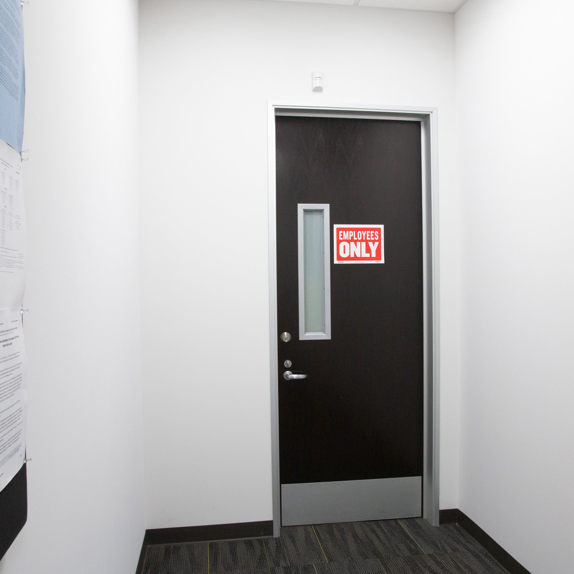 Employees Only Sign, 9 x 12 in, Weather Resistant